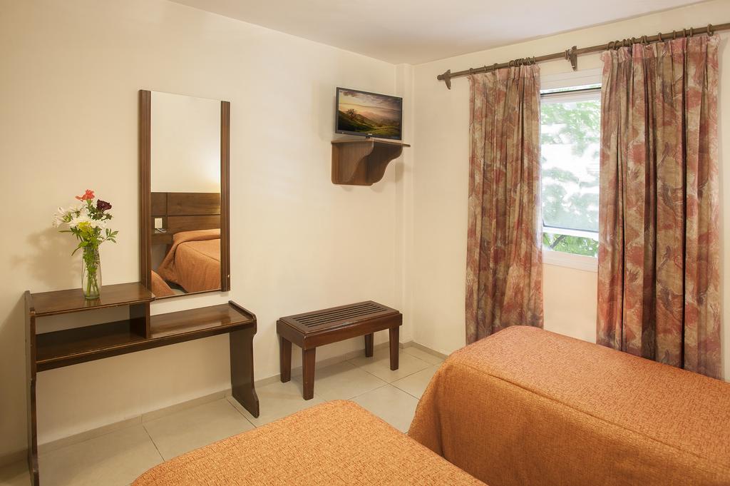 Carollo Hotel 3*